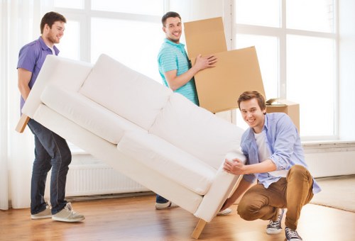 Temporary storage for furniture and boxes near Soho